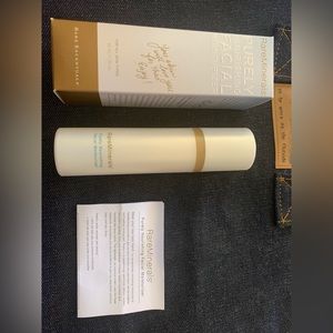 NIB* Rare Minerals Purely Nourishing Facial Moisturizer